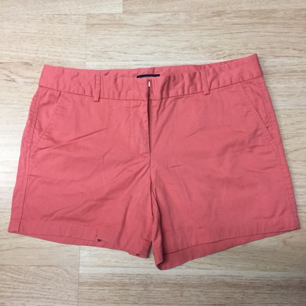 Never worn -Coral Shorts with 2 pockets size 10